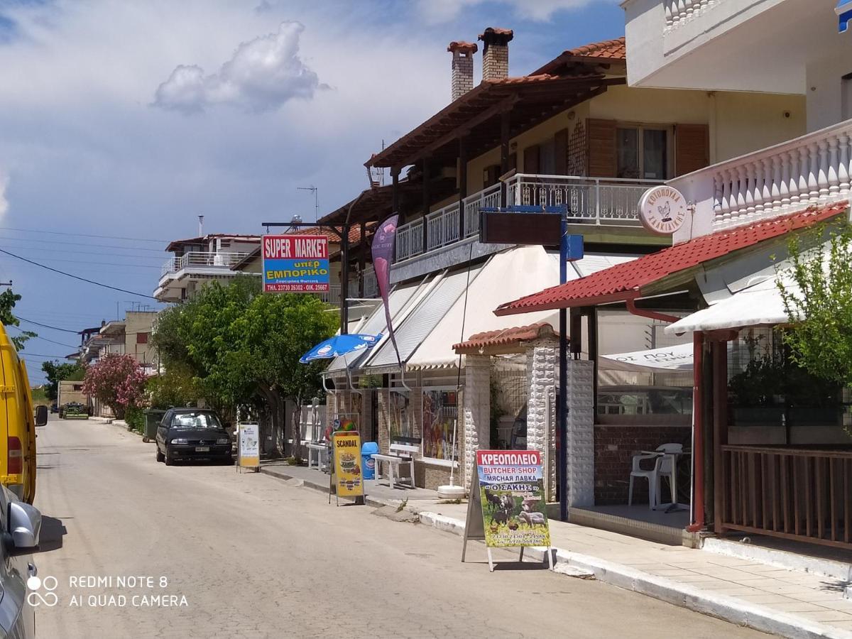 Aparthotel Hause Zorbas à Paralia Dionisiou Extérieur photo